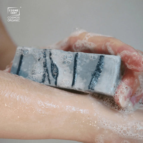 Savon Surgras Certifié Bio Charbon au Lait de Chèvre